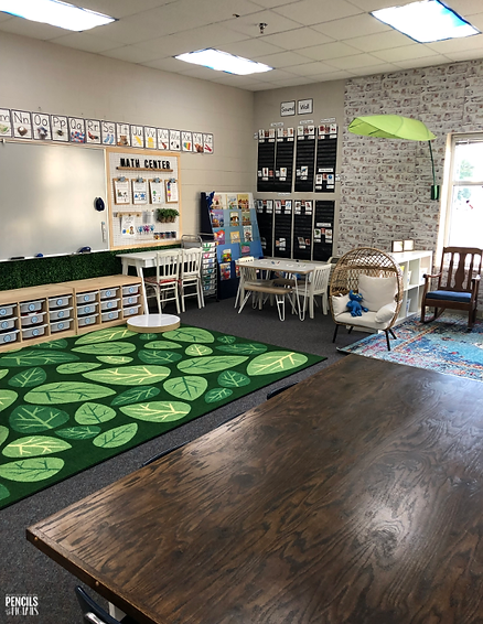 Simple classroom design with leaves